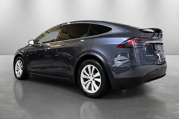 Tesla Model X 2017 photo 5