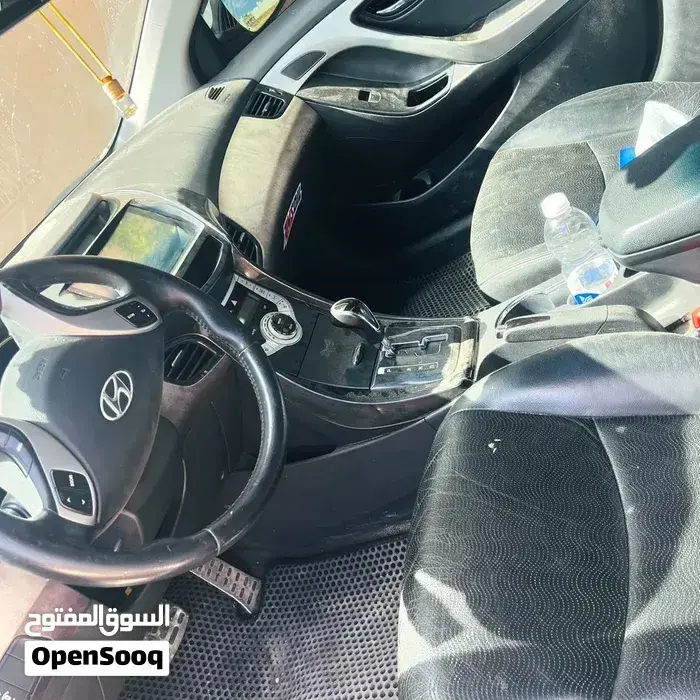Hyundai Avante 2012 photo 2