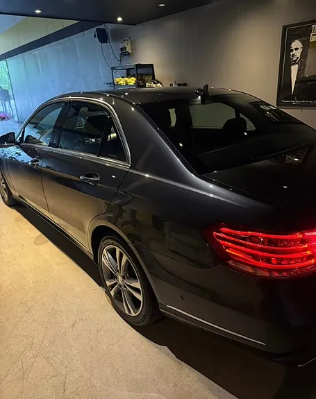 Mercedes-Benz E200 D 2013 photo 4