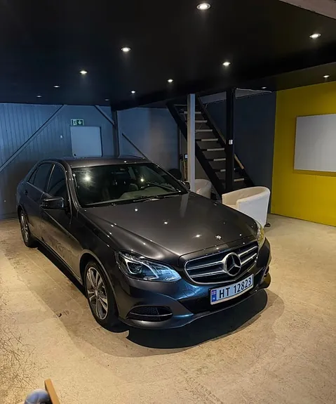 Mercedes-Benz E200 D 2013 photo 3