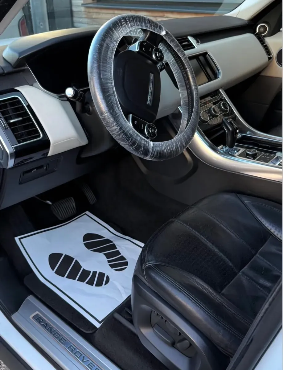 Land Rover Range Rover Sport 2013 photo 2