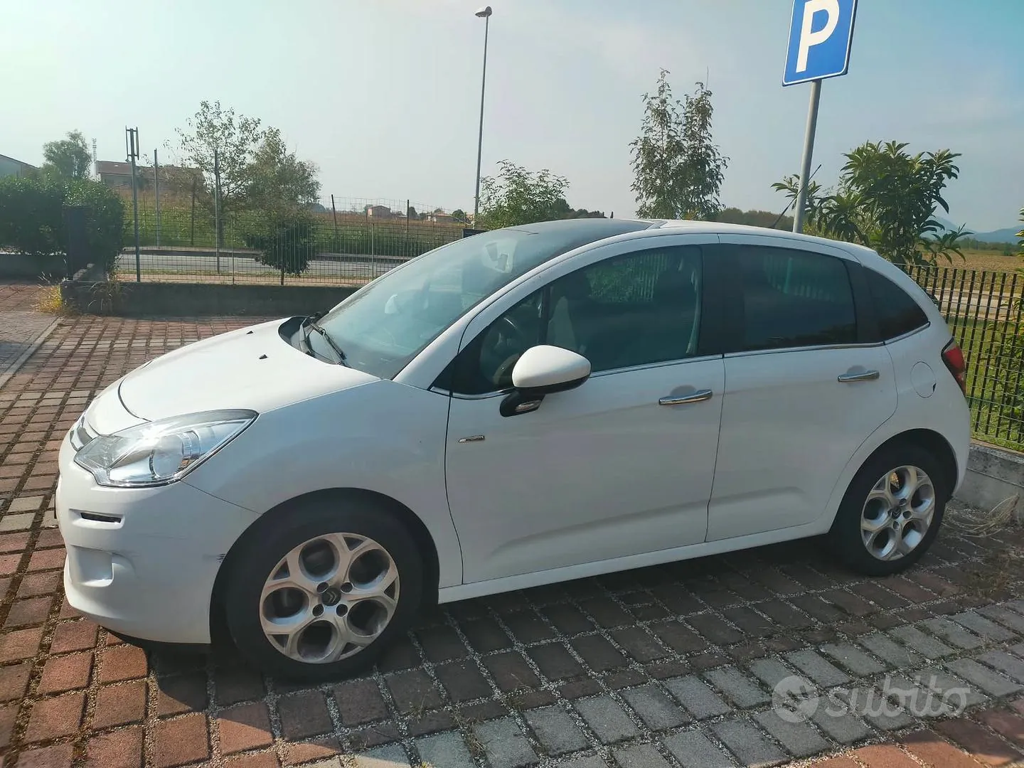 Citroen C3 2016 photo 2