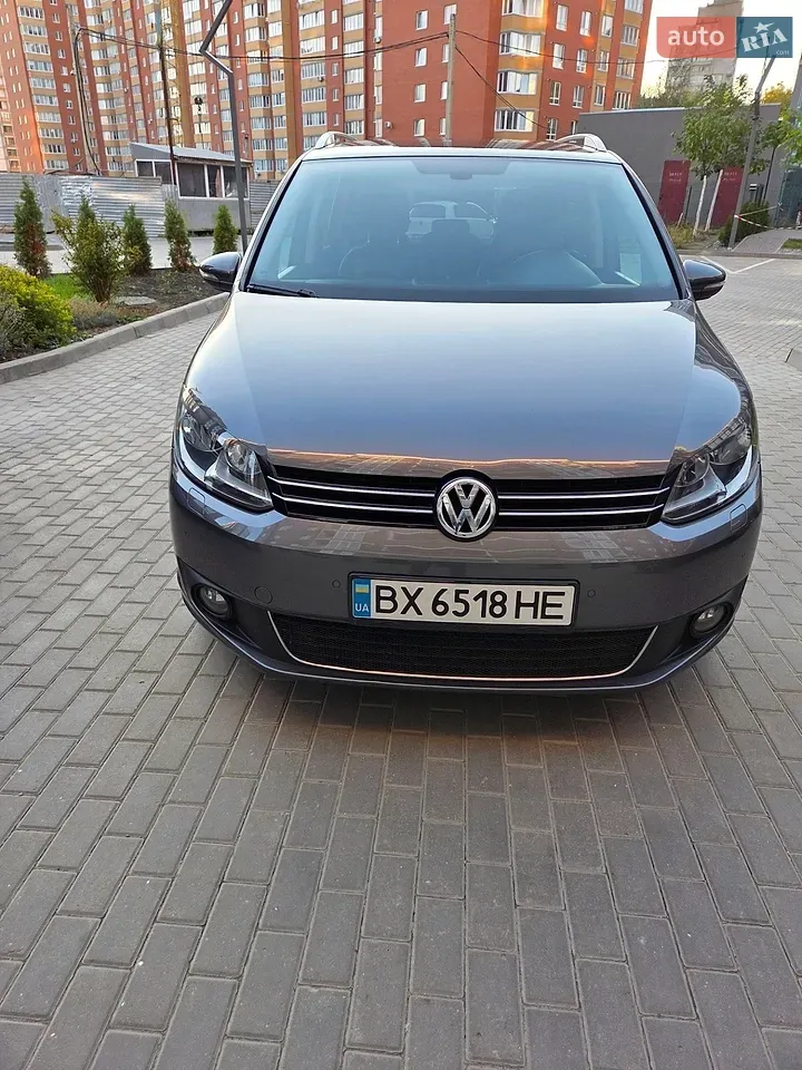 Volkswagen Touran 2014 photo 4