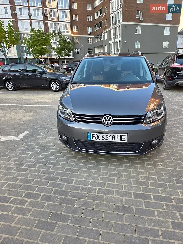 Volkswagen Touran 2014 photo 5