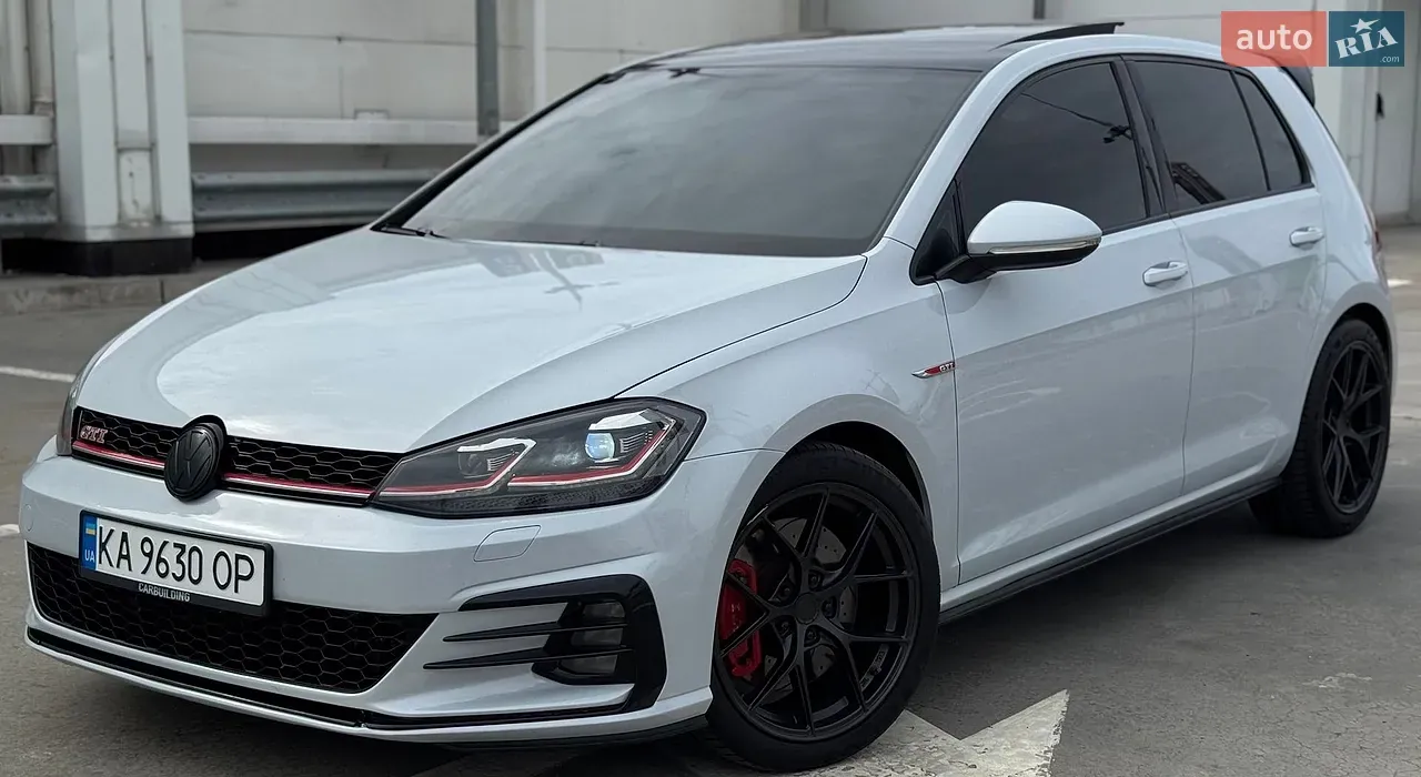 Volkswagen Golf 2019 photo 2