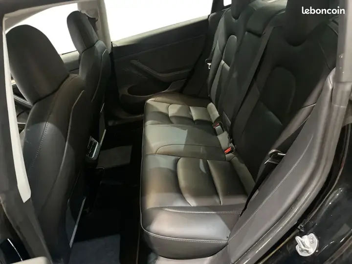 Tesla Model 3 2023 photo 5