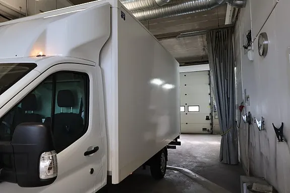 Ford Transit 2023 photo 4