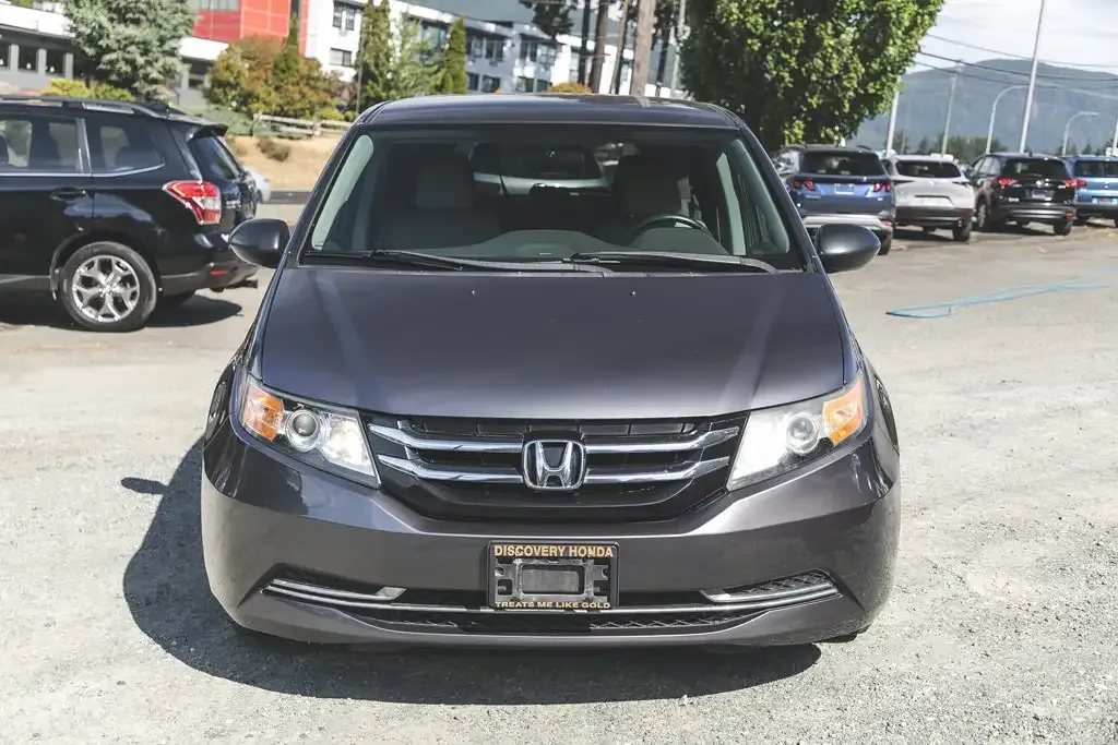 Honda Odyssey 2017 photo 2