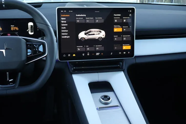 Polestar Polestar 4 2025 photo 3