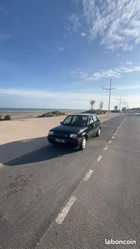 Renault Autres 1995 photo 2