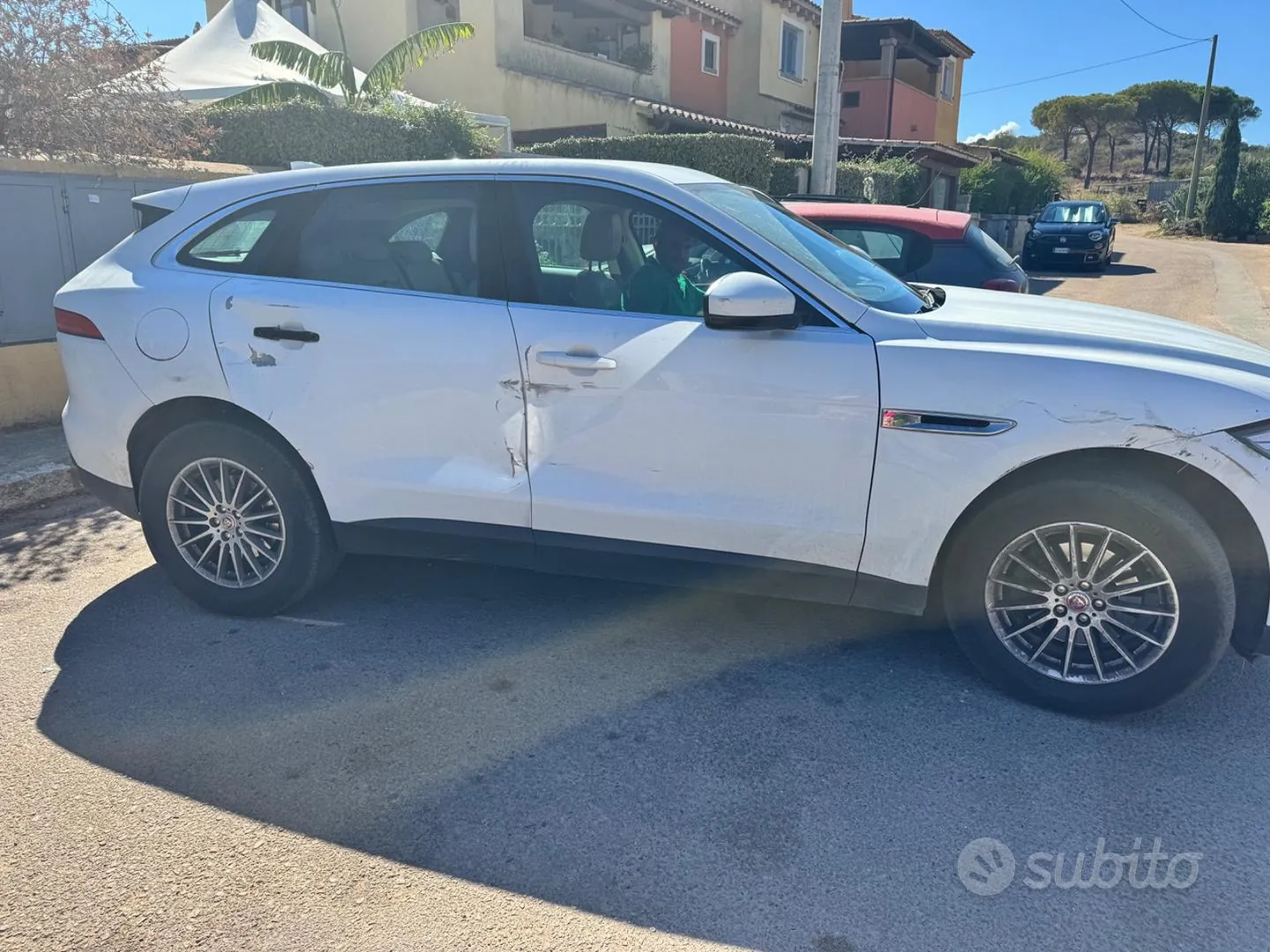 Jaguar F-Pace 2017 photo 3
