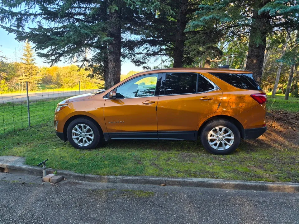 Chevrolet Equinox 2018 photo 2
