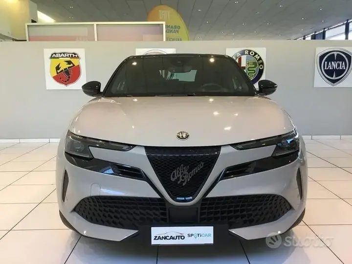 Alfa Romeo Junior 2025 photo 3