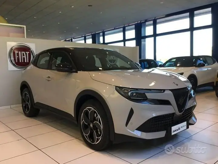 Alfa Romeo Junior 2025 photo 4