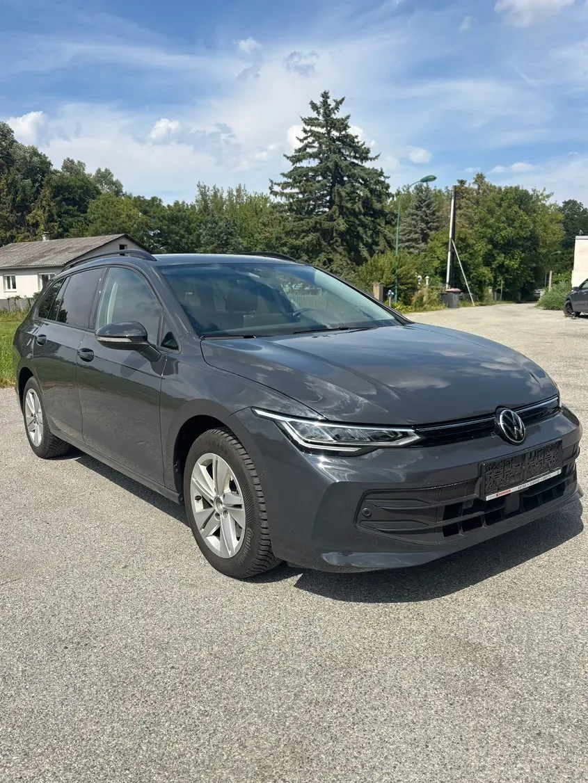 Volkswagen Golf 2025 photo 3