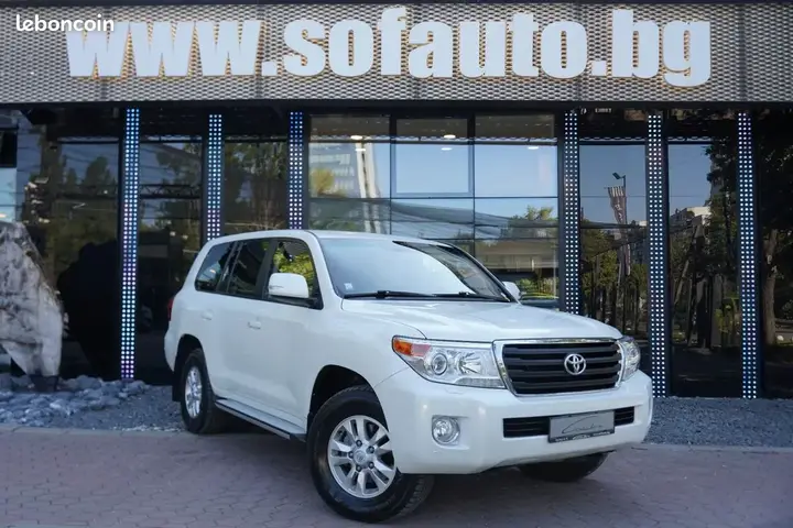 Toyota Land Cruiser 2015 photo 2