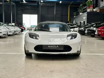 Tesla Roadster 2011 photo 2