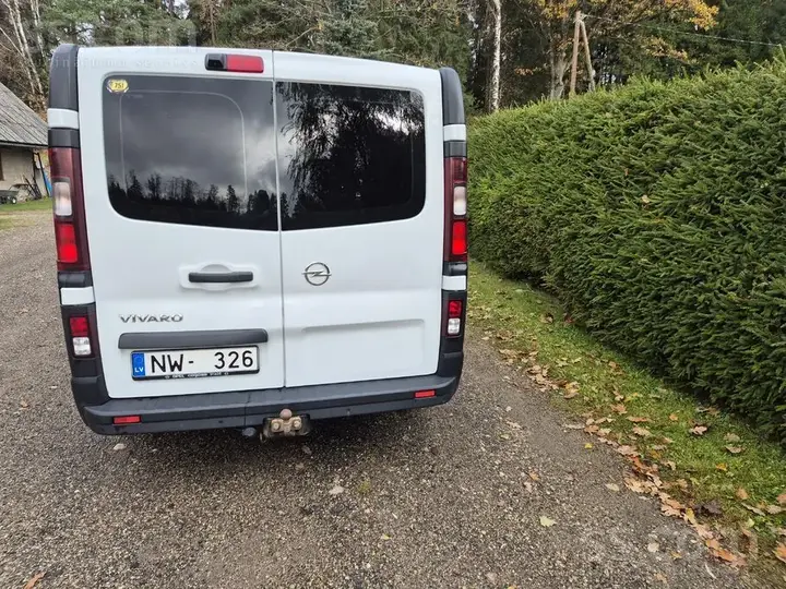 Opel Vivaro 2018 photo 2