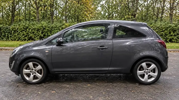 Vauxhall Corsa 2012 photo 5