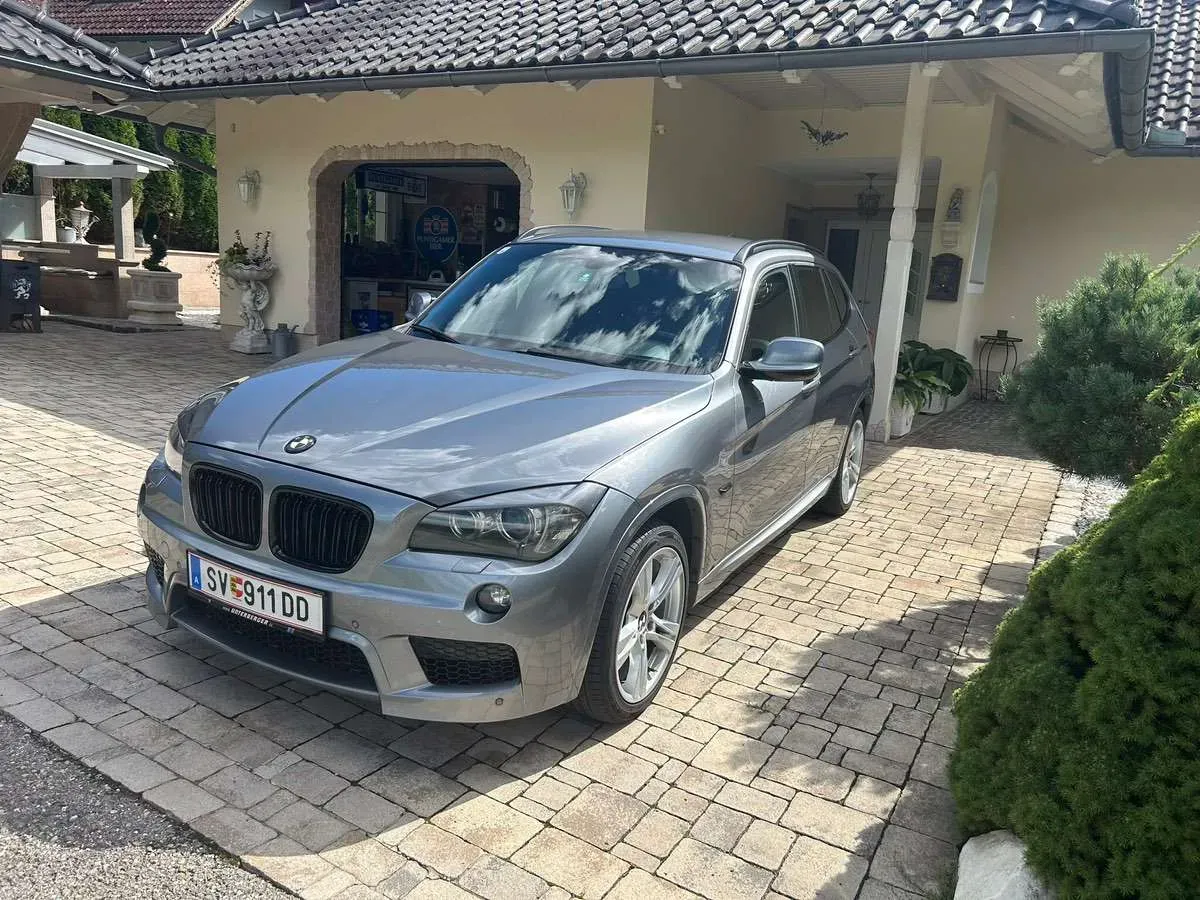 BMW X1 2012 photo 2