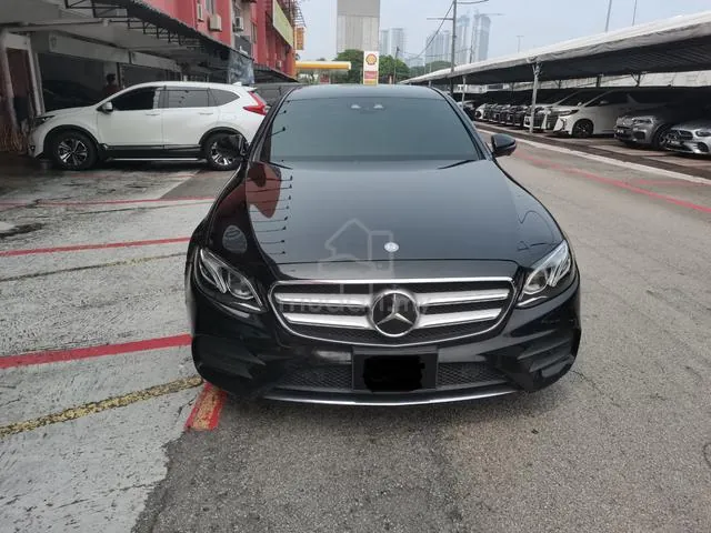Mercedes-Benz E200