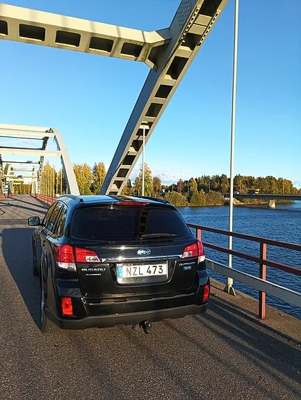 Subaru Outback 2014 photo 2