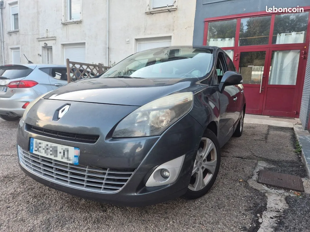 Renault Scenic 2010 photo 3