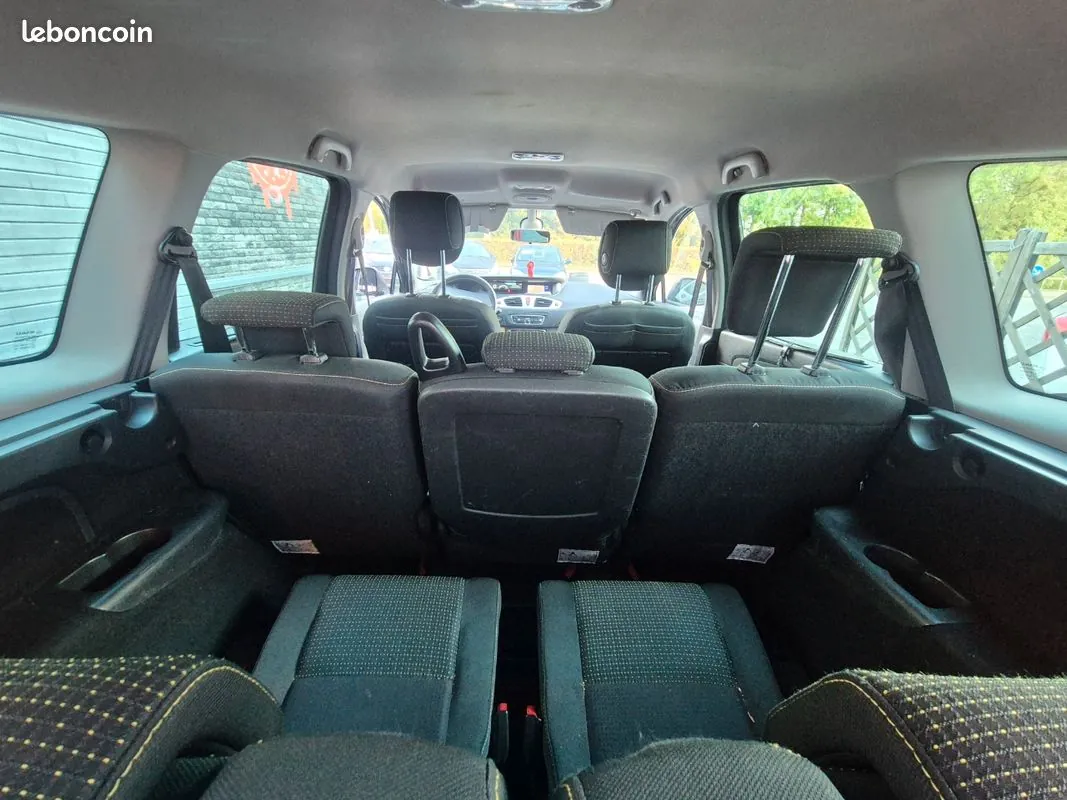 Renault Scenic 2010 photo 5