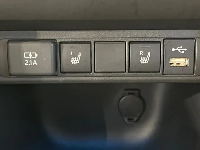 Toyota Yaris Cross Hybrid Z 2022 photo 4
