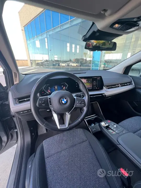 BMW 218D Active Tourer 2025 photo 5