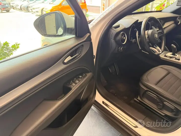 Alfa Romeo Stelvio 2022 photo 3