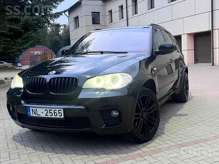 BMW X5 2011 photo 2