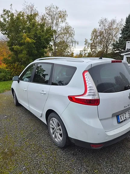 Renault Grand Scenic 2014 photo 4