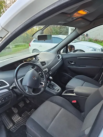 Renault Grand Scenic 2014 photo 5
