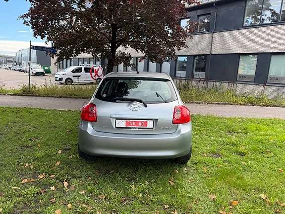 Toyota Auris 2008 photo 3