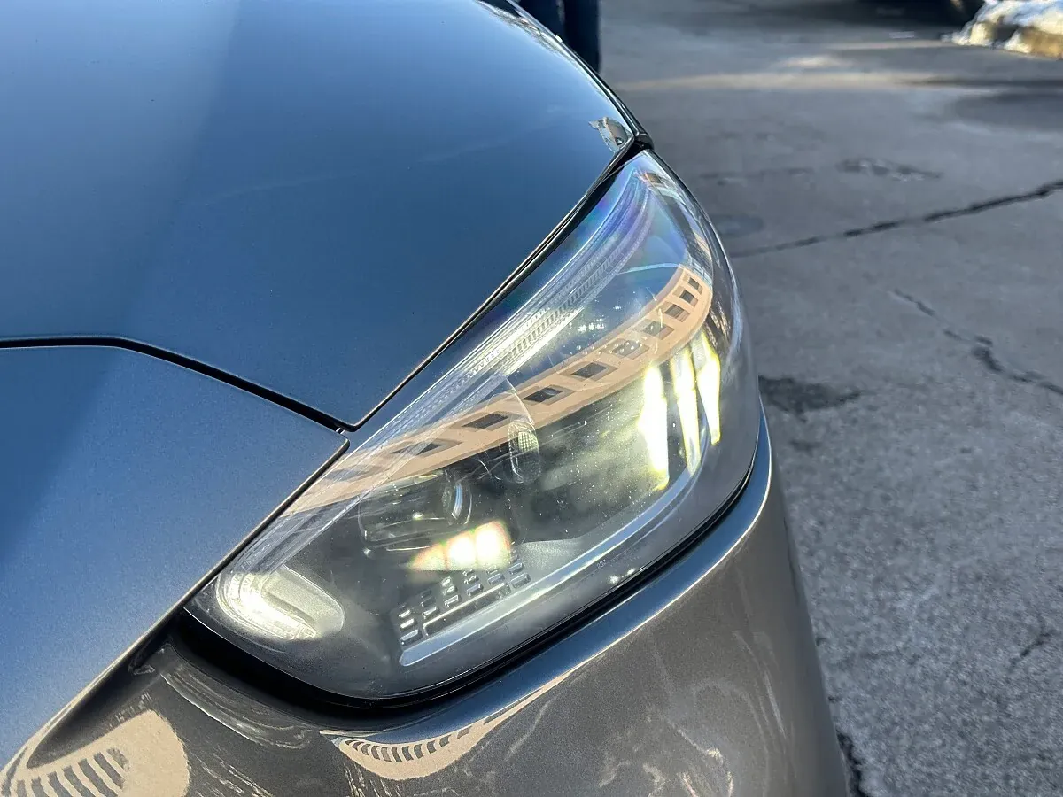 Mercedes-Benz C-Class 2024 photo 3