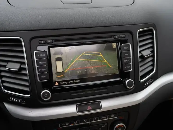 Volkswagen Sharan 2012 photo 3