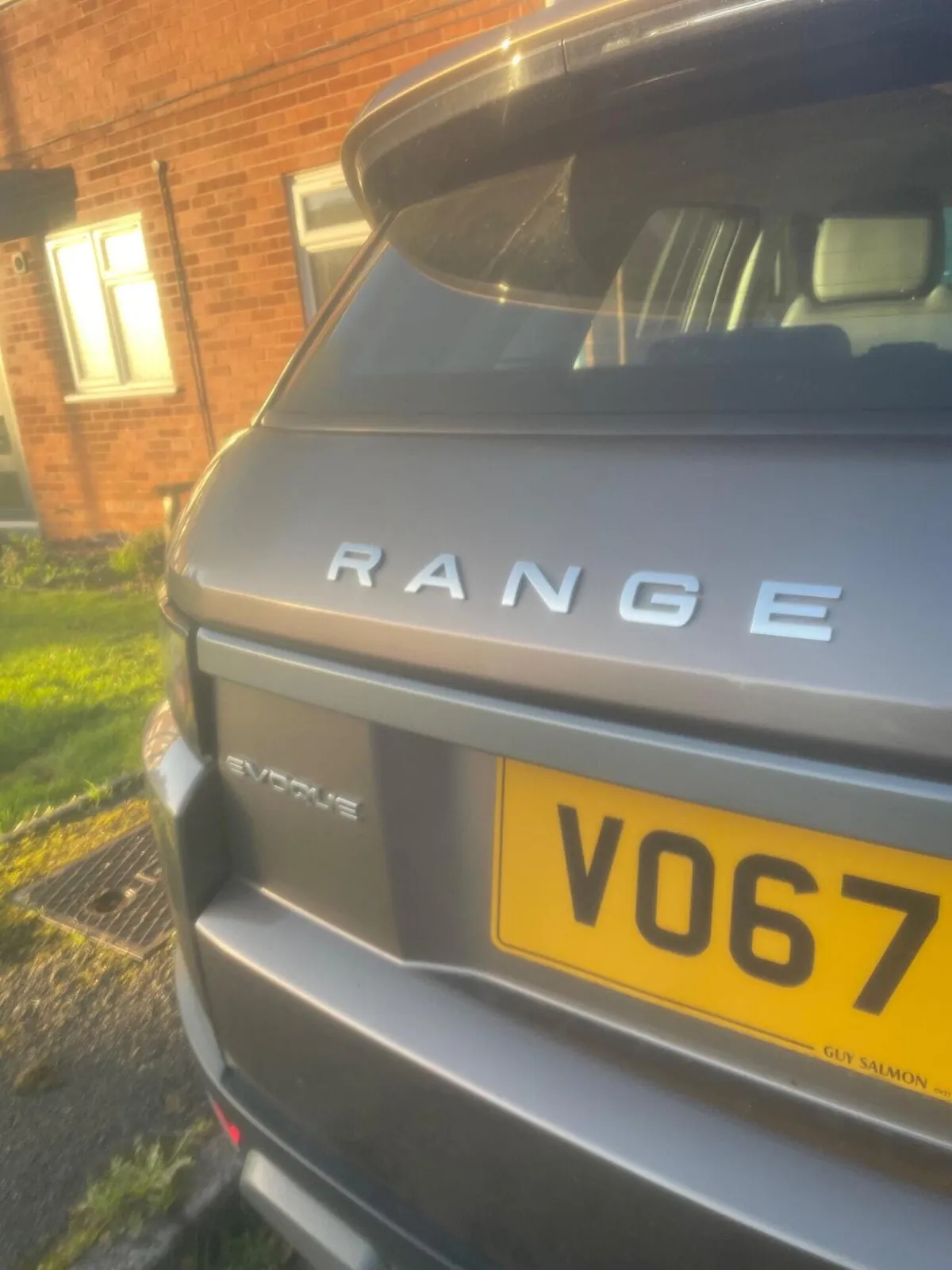 Land Rover Range Rover Evoque 2017 photo 2