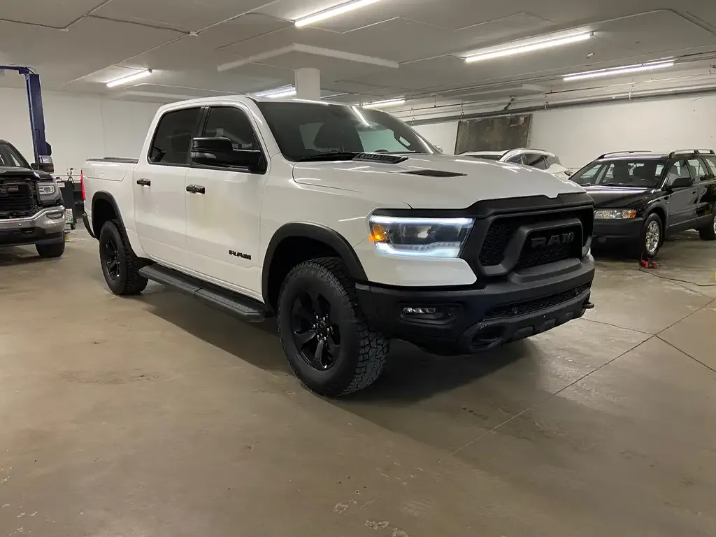 Ram 1500 2023 photo 2