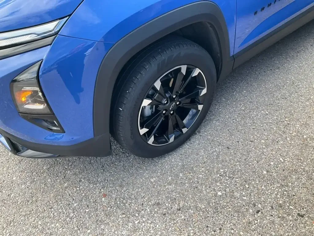 Chevrolet Equinox 2025 photo 2