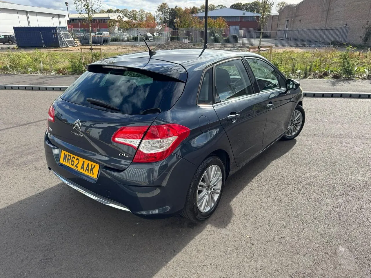 Citroen C4 2012 photo 2