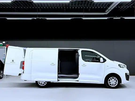 Peugeot Expert 2021 photo 2