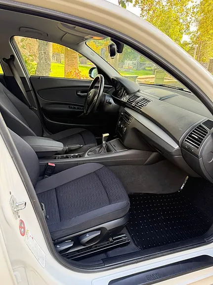 BMW 116I 2009 photo 5