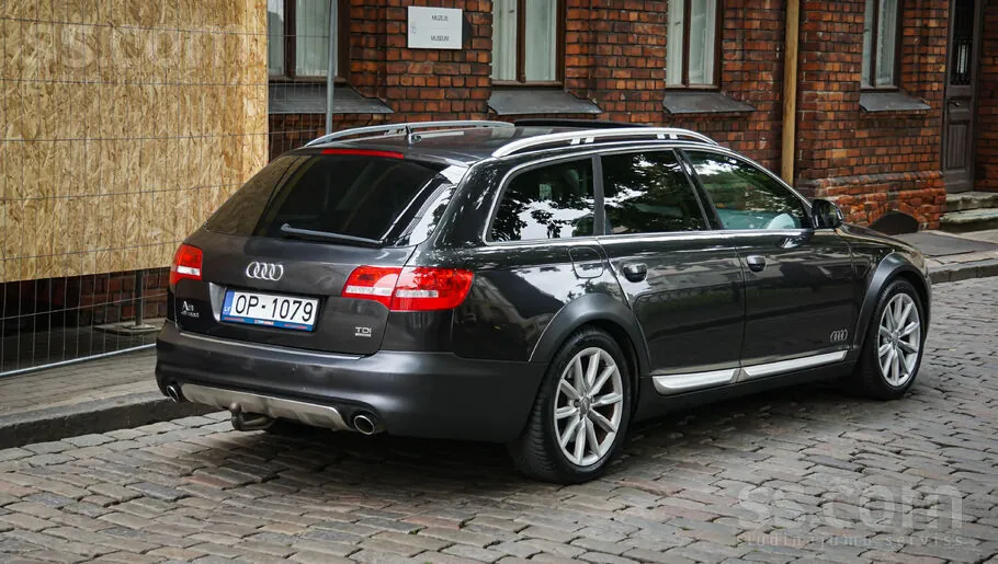 Audi Allroad 2011 photo 4