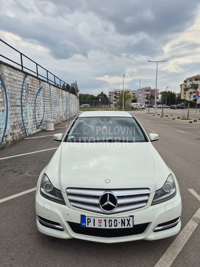 Mercedes-Benz C 200