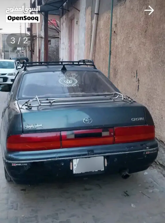 Toyota Crown 1996 photo 2