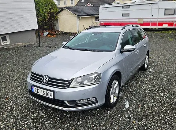 Volkswagen Passat 2011 photo 3