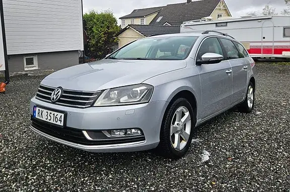 Volkswagen Passat 2011 photo 4