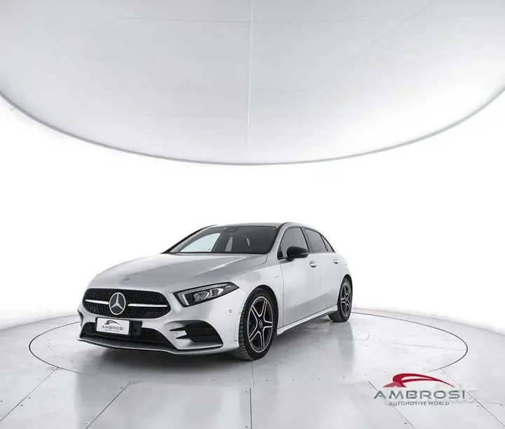 Mercedes-Benz A 180