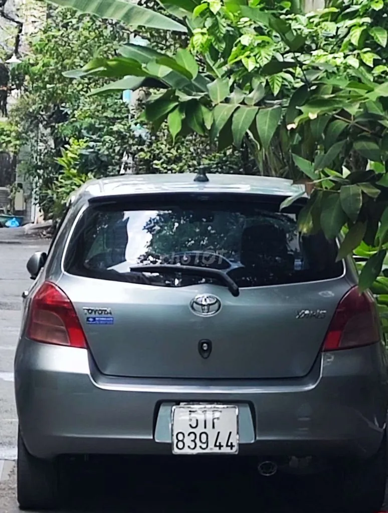 Toyota Yaris 2007 photo 2